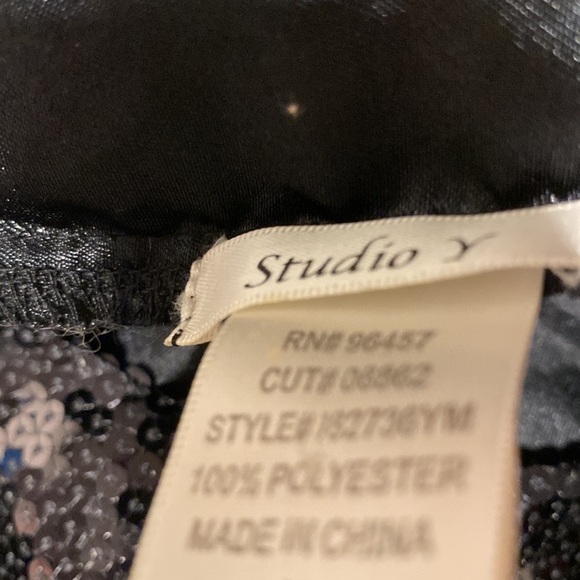 a womens Studio Y dressy sleeveless solid black sequins regular size blouse xl - Picture 3 of 3
